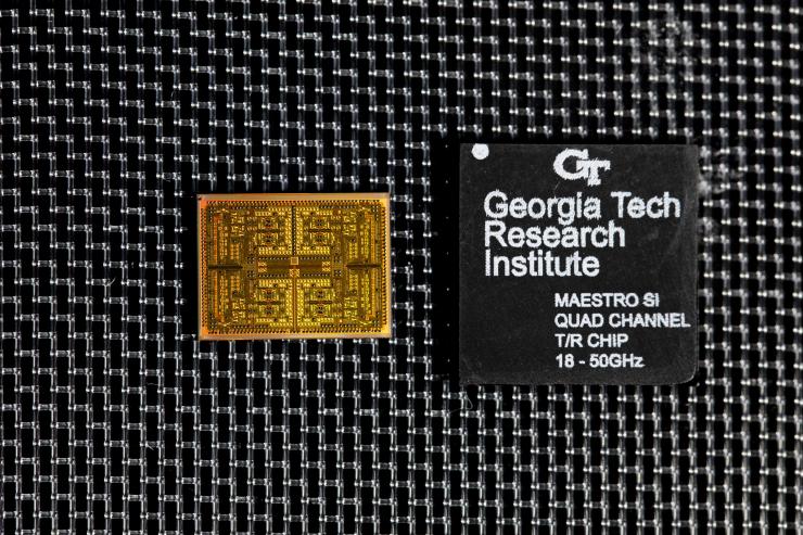 Flip-chip ball grid array (FCBGA) quad-channel T/R module