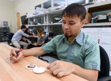 CardioTag, a device developed in Omer Inan’s lab, is now FDA-cleared and on the path to market through Cardiosense. Georgia Tech supported the technology’s transition from research to real-world application.